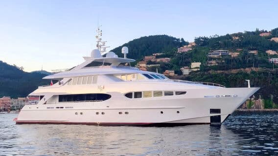 BENIK yacht
