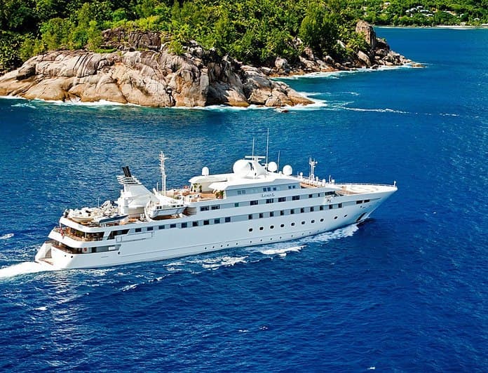 LAUREN L yacht