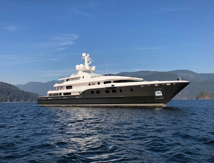 KOGO yacht