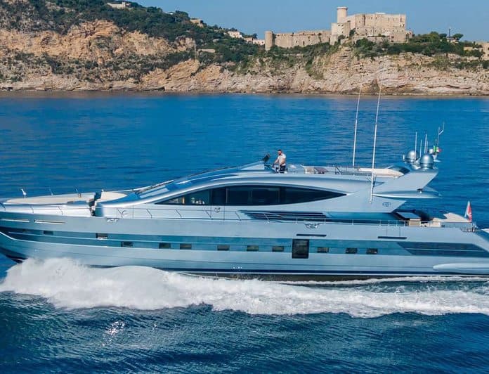 55 FIFTYFIVE yacht