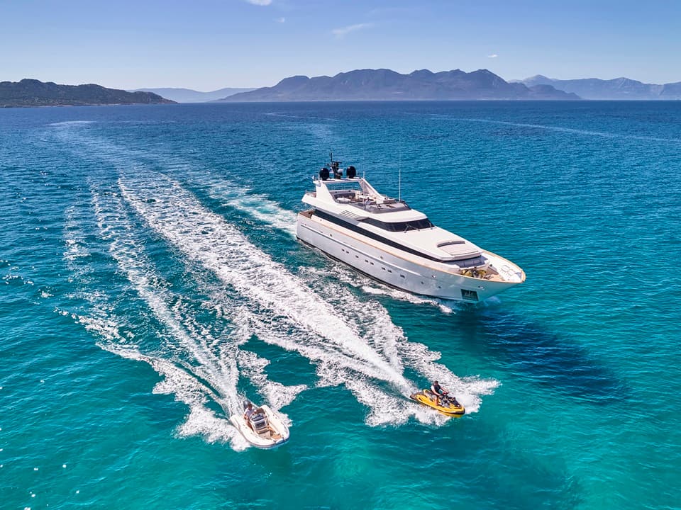TIGRA yacht
