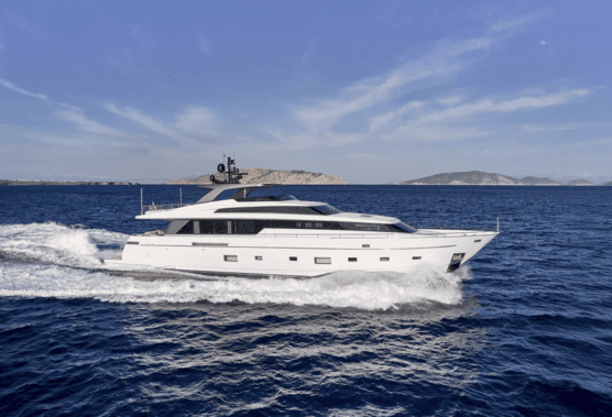 RARE DIAMOND yacht