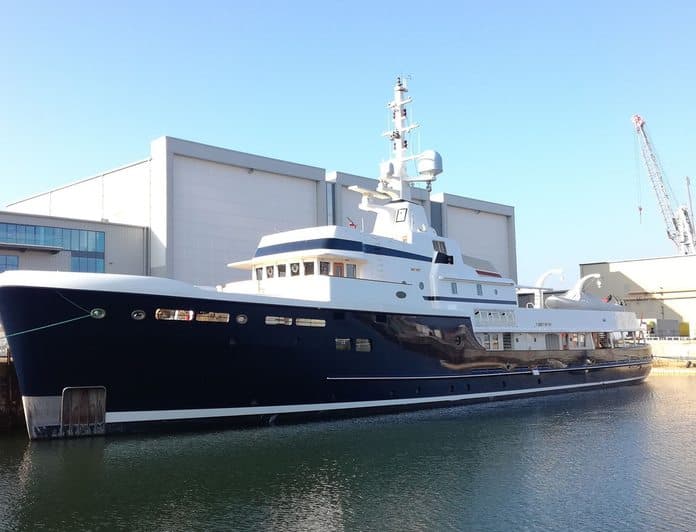 STEEL yacht