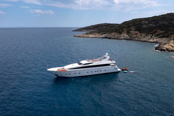 TROPICANA yacht