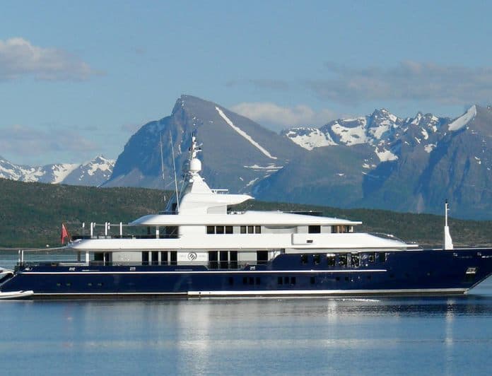 TRIPLE SEVEN yacht